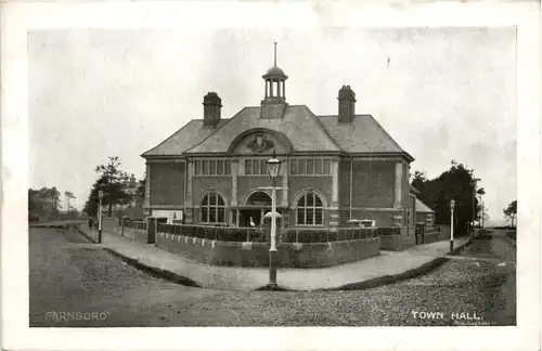 Farnboro - Town Hall -442966