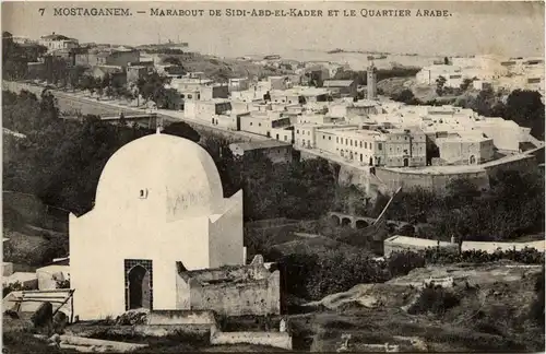 Mostaganem, marabout de Sidi-Abd-El-Kader et le Quartier Arabe -363016