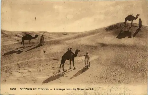 Algerien sonstige, Touaregs dans les Dunes -363216