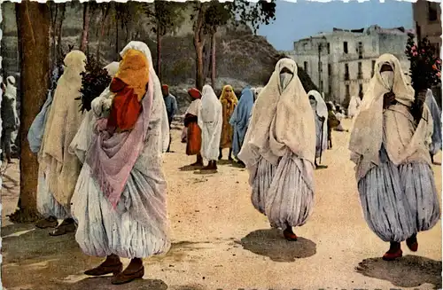 Algerien sonstige, Moukeres en promenade -363204