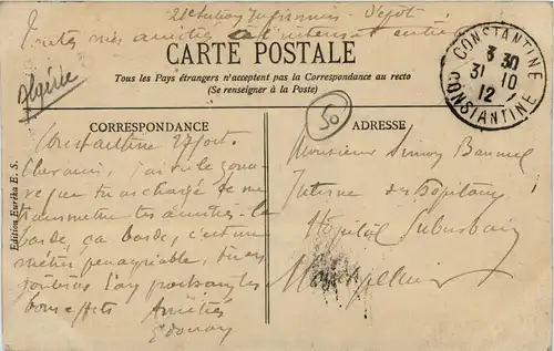 Algerien sonstige, Type arabe dans son interieur -363760