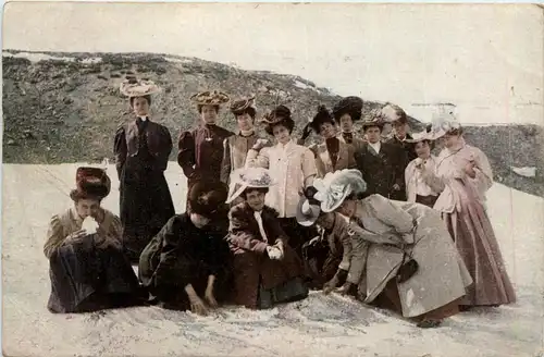 Colorado - Moffar Road - On the Snow Banks -445094