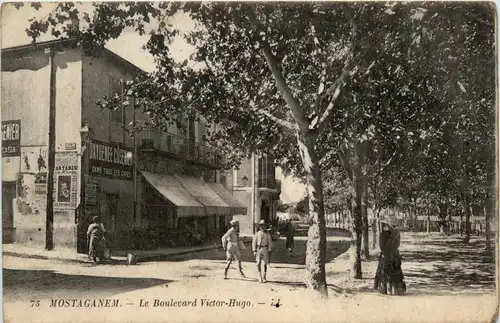 Mostaganem, le Boulevard Victor-Hugo -363618