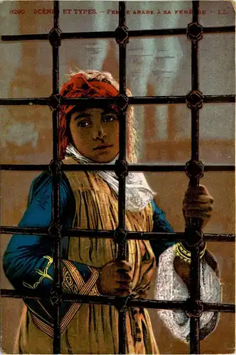 Algerien sonstige, Femme Arabe a Sa Fenere -363698