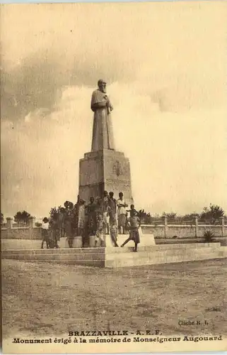 Brazzaville - Monument erige -444332