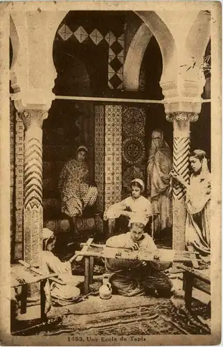 Algerien sonstige, Une Ecole de Tapis -363214
