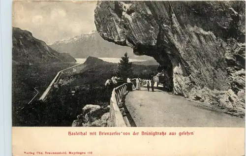 Kaslethal mit Brienzersee von der Brünigstrasse -443886