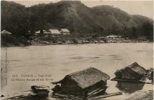 Tonkin - Trai Hutt -446592