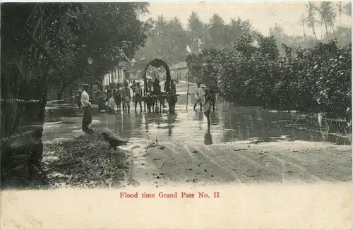 Ceylon - Flood time Grand Pass -446312