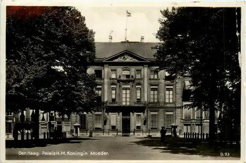 Den Haag - Paleis Koningin Moeder -445690