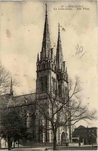 Moulins, La Cathedrale -363972