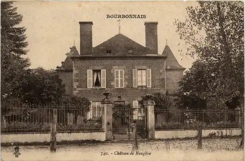 Le Bourbonnais - Chateau de neuglise -364518