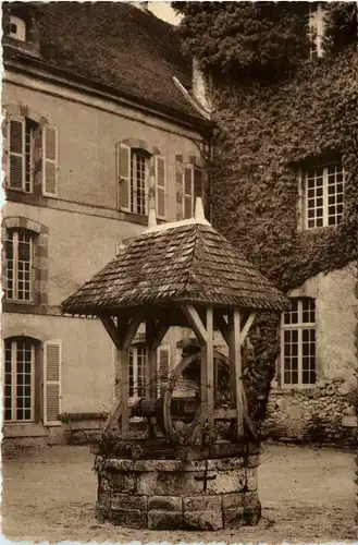 Le Chateau de Gayette pres Varennes-sur-Allier, Le Puits -363922