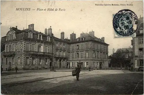 Moulins, Place et Hotel de Paris -364030