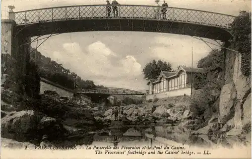 Vals-les-Bains, La Passerelle des Vivaraises et le Pont du Casino -364982
