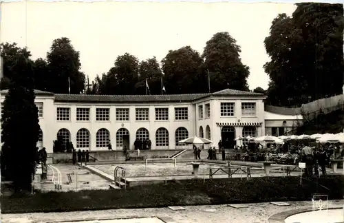 Neris-les-Bains, la Casino -364424