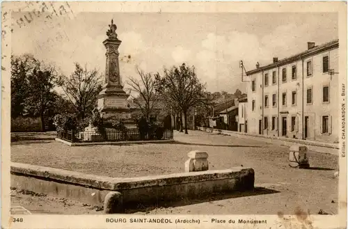 Bourg Saint-Andeol, Place du Monument -365030