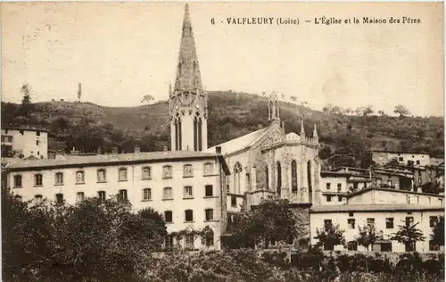 Valfleury, LÈglise et la Maison des Peres -365522