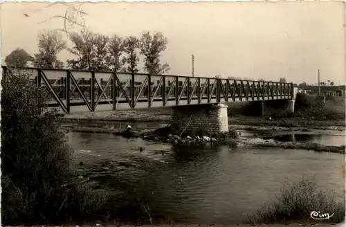 Contigny, Pont sur la Sioule -364300