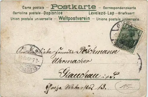 Affen beim Schuhe putzen -424052