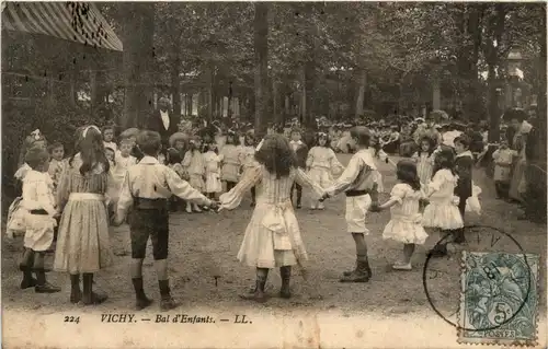 Vichy, Bal dÈnfants -364620