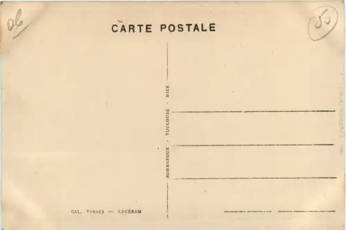 Luceram, Vue generale du village sur son rocher -366372