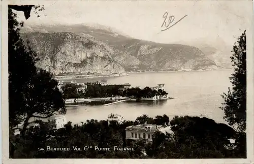 Beaulieu sur Mer, Vue generale - pointe Fourmie -367248