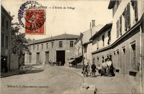 La foillouse, LÈntree du Village -366004