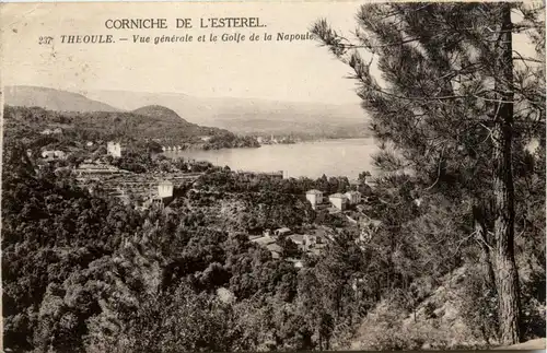 Theoule, Vue generale et le Golfe de la Napoule -366812