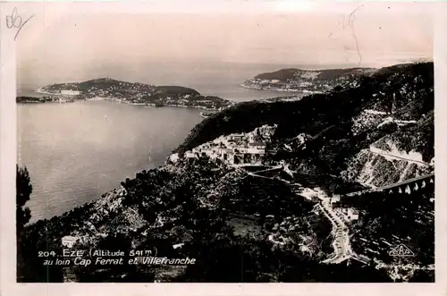 Eze, au Ioin Cap Ferrat et Villefranche -367020