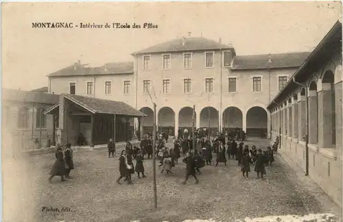 Montagnac, Interieur de lÈcole des Filles -365800