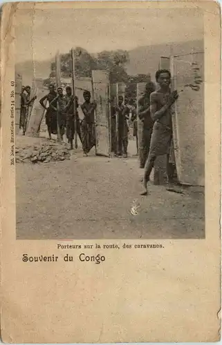 Porteurs sur la route - Congo -449216