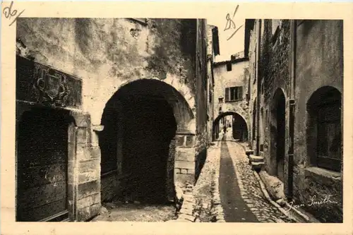 Vieille Rue de St-Paul, Old street at St-Paul -366790