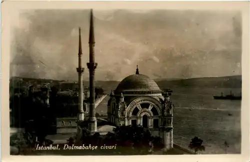 Istanbul - Dolmabahce civari -449952