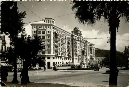 Malaga - Plaza del General Queipo -449450