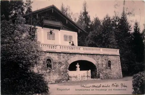 Klagenfurt, Schweizerhaus am Kreuzberg mit Kinderdenkmal -356222