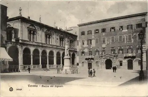 Verona - Piazza dei Signori -94010