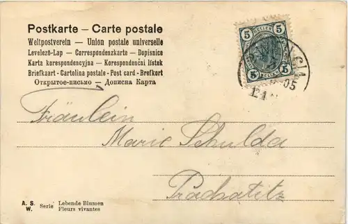 Frau mit Blumen -94450