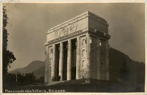 Bolzano - Monumento alla Vittoria -96144