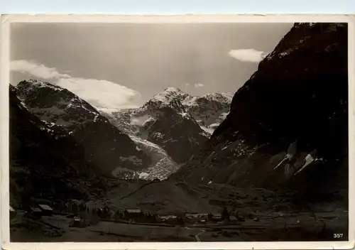 Norway - Sundalgletscher -96430