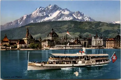 Luzern mit Dampfer Unterwalder -96682