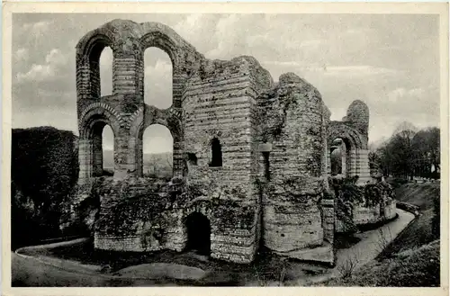 Trier, Kaiserthermen -368004