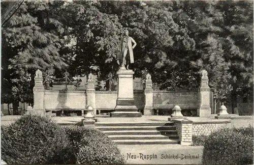 Neu-Ruppin, Schinkel-Denkmal -369304