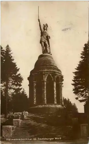 Hermannsdenkmal im Teutoburger Wald -368620