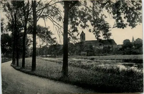 Güstrow, Promenade mit Dom-Kirche -370882
