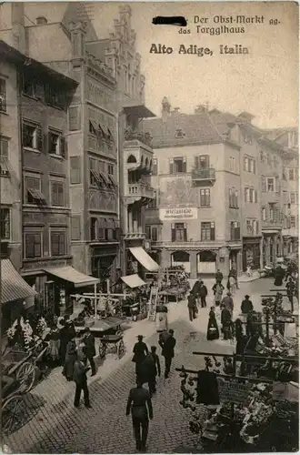 Bozen - Der Obst-Markt -82500