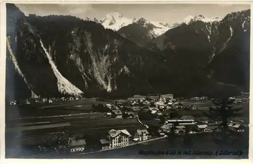 Mayrhofen mit Ahorn -370264