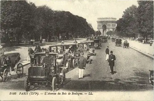 Paris XVI - L Avenue du Bois Boulogne -100806