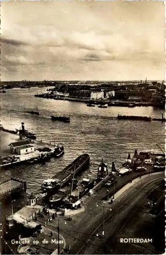 Rotterdam - Gezicht op de Maas -101142