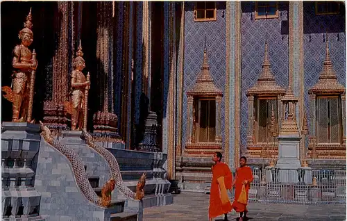 Thailand - Emerald Buddha Temple Bangkok -100966